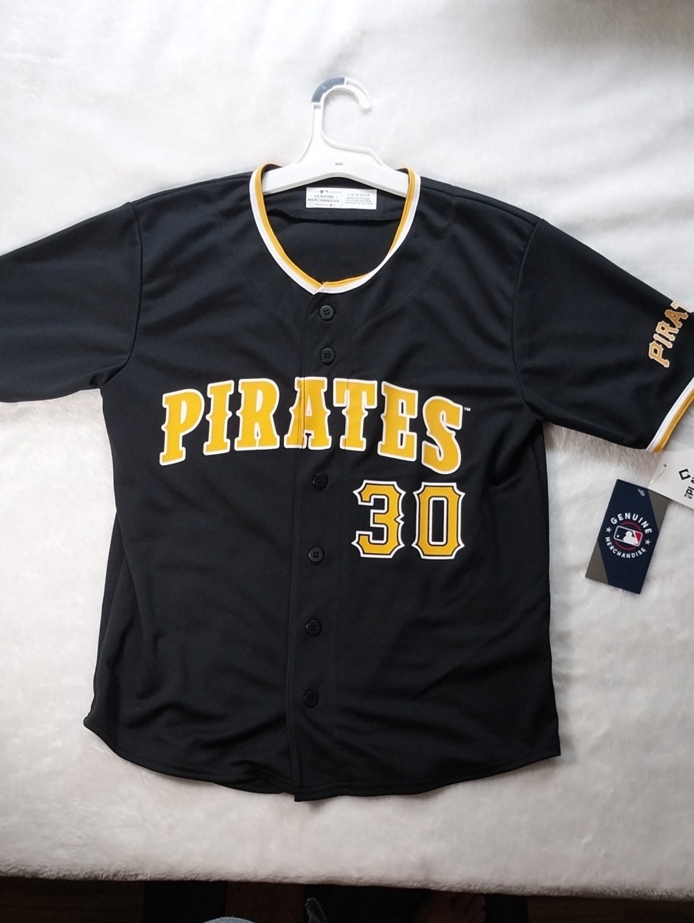 Boys Pirates Genuine Merchandise Baseball Shirt.